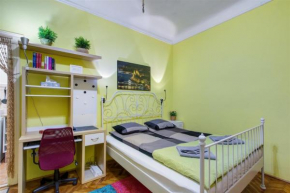 Margaret Apartment